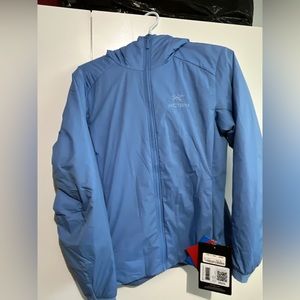 BNWT Arc’teryx Women Jacket